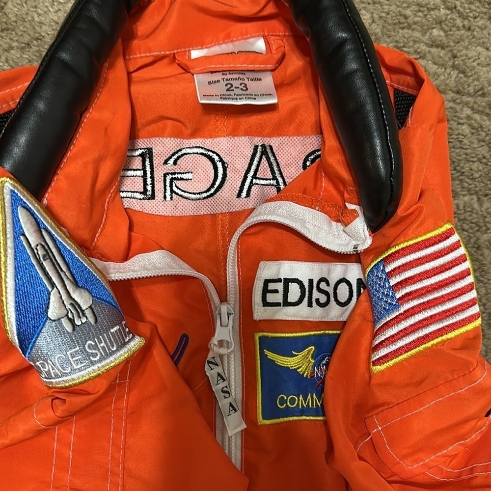 Astronaut Suit Nasa Commander 
Astronaut Costume Child Sz 2-3 Halloween Costume - Picture 3 of 4